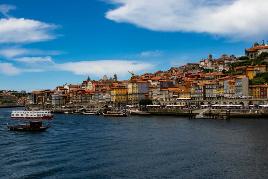 Barcos en el mar de Porto