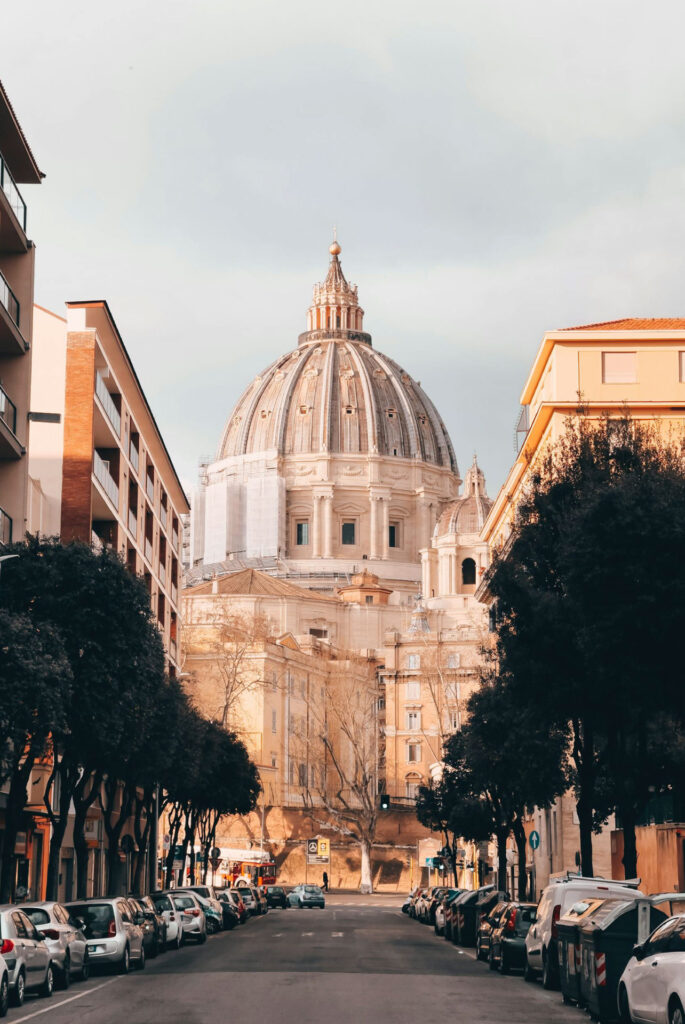 Vista desde las calles del Vaticano