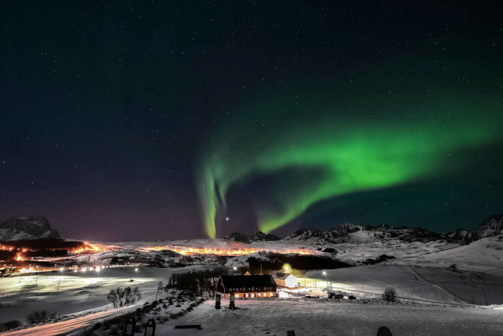 Gran atractivo turístico las auroras boreales en Islandia